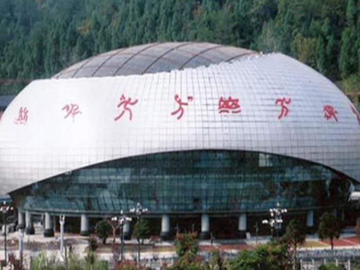 平顶山体育中心球形网架加工安装